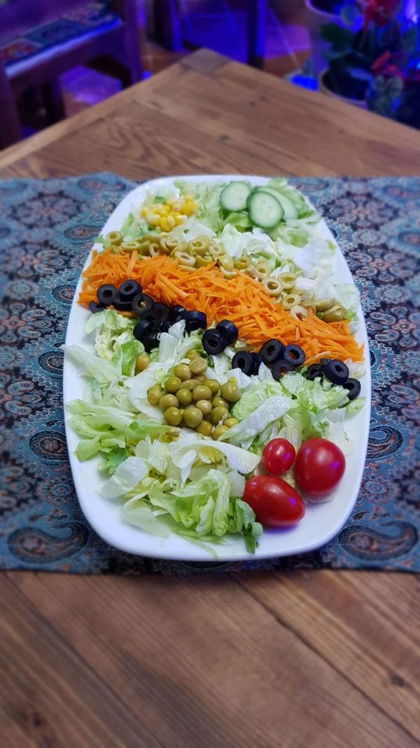 سلطة الموسم كبيرة